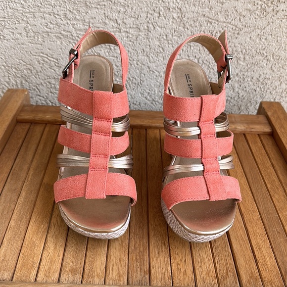 Call it Spring wedge heel platform sandals coral suede and rose gold size 7 1/2 - Picture 2 of 10